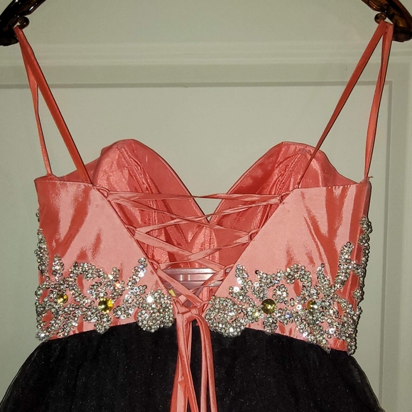 Evenings by AllureCoral and BlackDress BUNDLE&SAVE - Picture 7 of 9